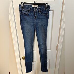 Hollister Women's Dark Blue Skinny Jeans